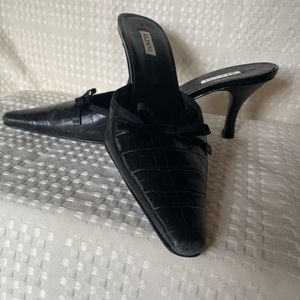 Alfani Black size 10 mules